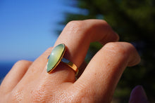 Load image into Gallery viewer, Siberian Jade and Gold

